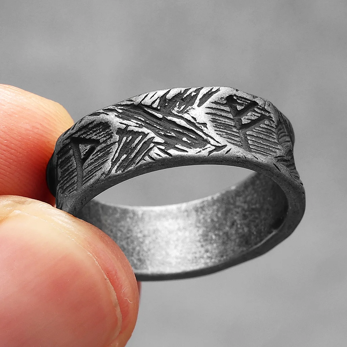 Minimalizm Retro Viking Runes  - Vintage Fashion Newtown incelemesi ve fiyatı